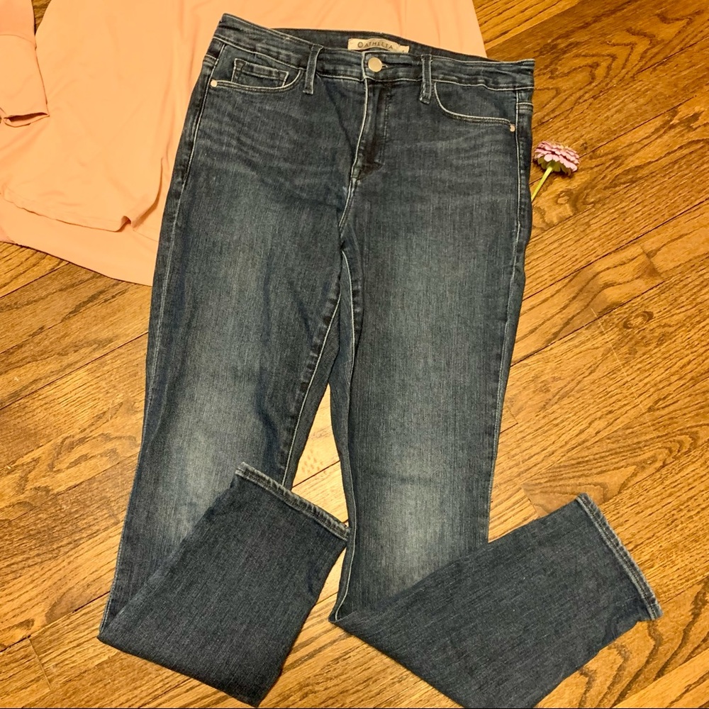 Athleta Skulptek Medium Wash Jeans!